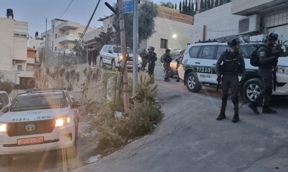 مقتل شاب إثر جريمة طعن في بلدة العيساوية بالقدس