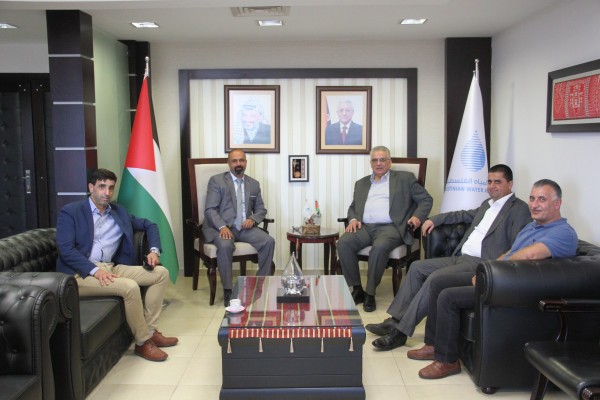 تفاصيل لقاء غنيم مع رئيس اتحاد المقاولين الفلسطينيين في رام الله