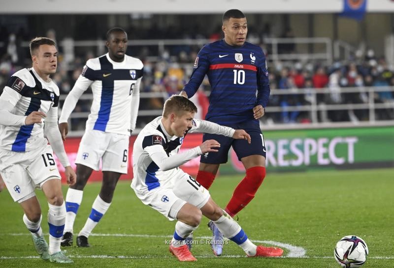 بالصور: مبابي وبنزيما يقتلان حلم فنلندا في بطاقة الملحق