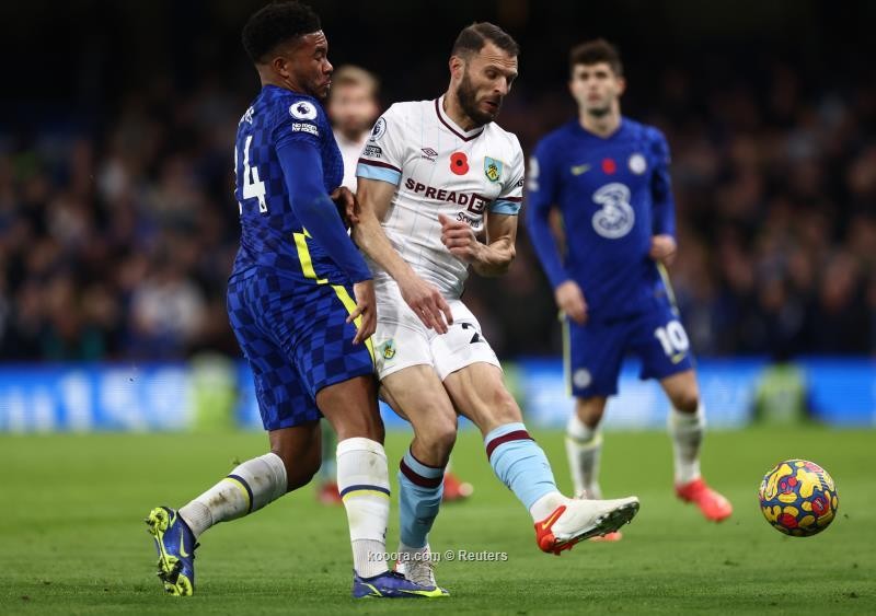 بالصور.. تشيلسي يهدر نقطتين أمام بيرنلي