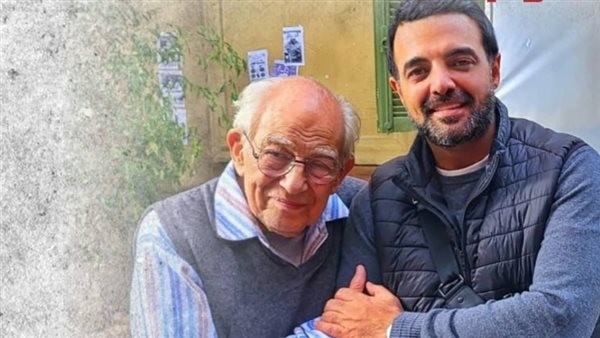 بعد أزمته مع ابنته.. عمرو محمود ياسين ينشر صورته مع رشوان توفيق ويعلن مشاركته في «نصيبي وقسمتك»