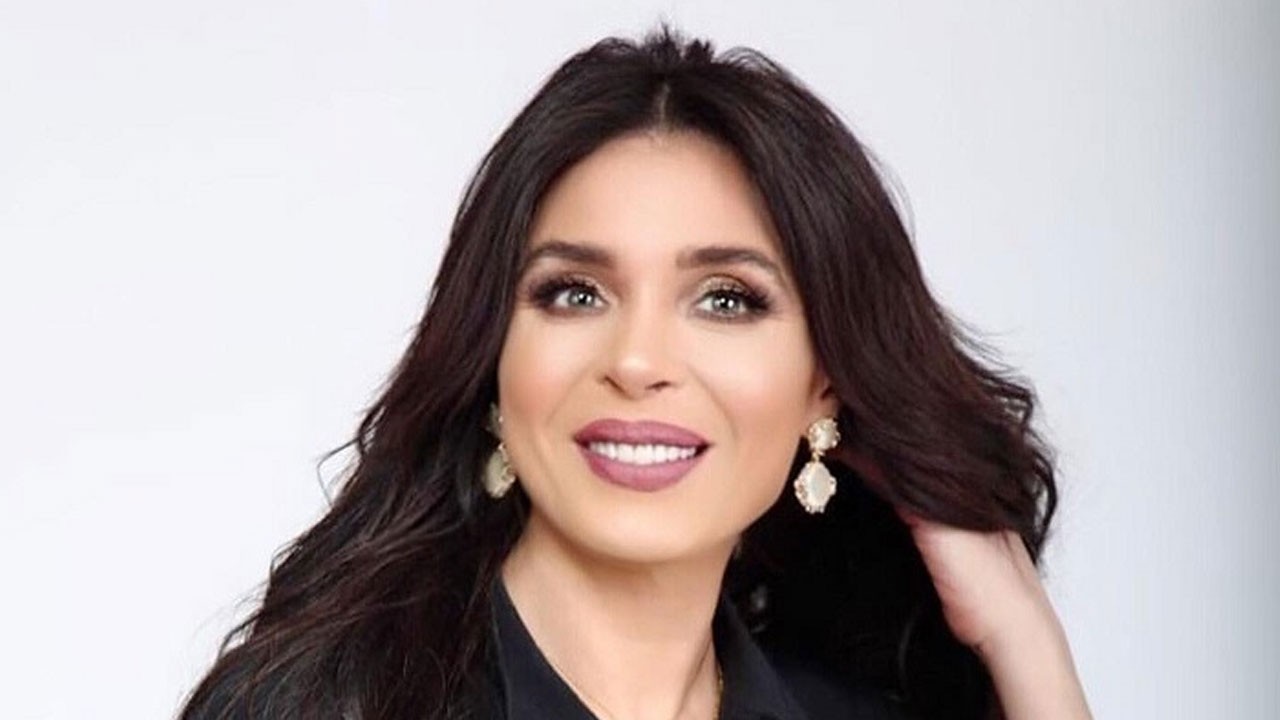 شاهد: زواج الفنانة "دينا " للمرة العاشرة!!