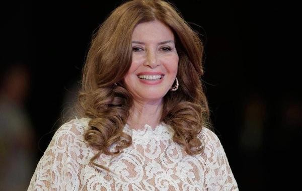 بعد وفاة أحمد خليل.. ميرفت أمين تخضع لمسحة جديدة لكورونا