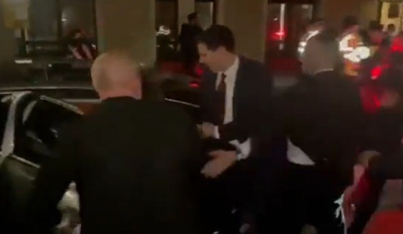 طلاب يطردون سفيرة الاحتلال في بريطانيا من جامعة "SLE" في لندن