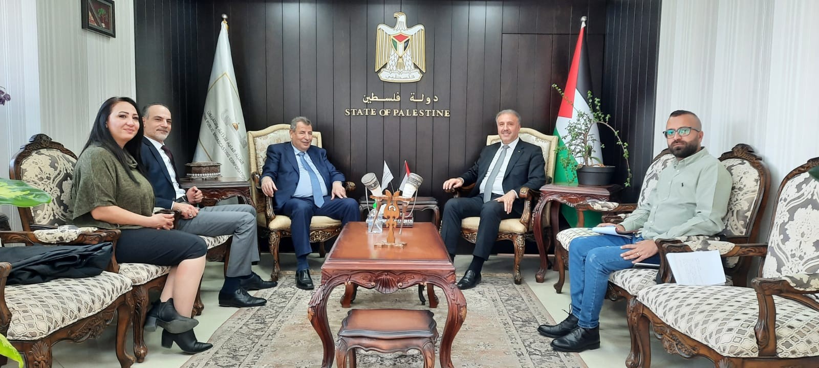 تفاصيل لقاء عساف مع وفد من لجنة متابعة شؤون الكنائس