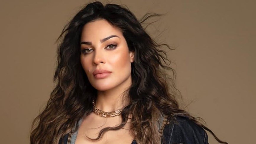 بالفيديو: غزل متبادل بين النجمة نادين نجيم والفنان "اللمبي"