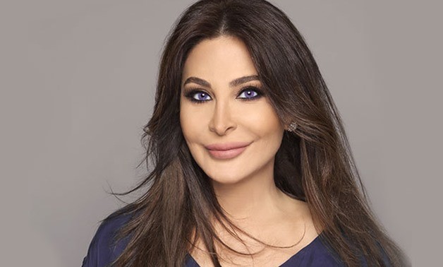 بالفيديو: النجمة "إليسا" تتألق على مسرح الرياض وتتصدر الترند بفستانها الأسود اللامع