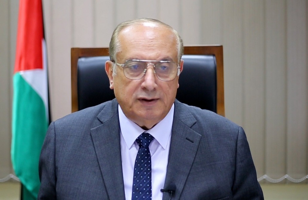 أبو مويس يؤكد حق الطلبة في التعليم رغم انتهاكات الاحتلال ومستوطنيه