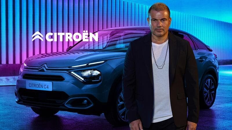 فيديو: الفنان "عمرو دياب" يشجع على التحرش ويهين المرأة