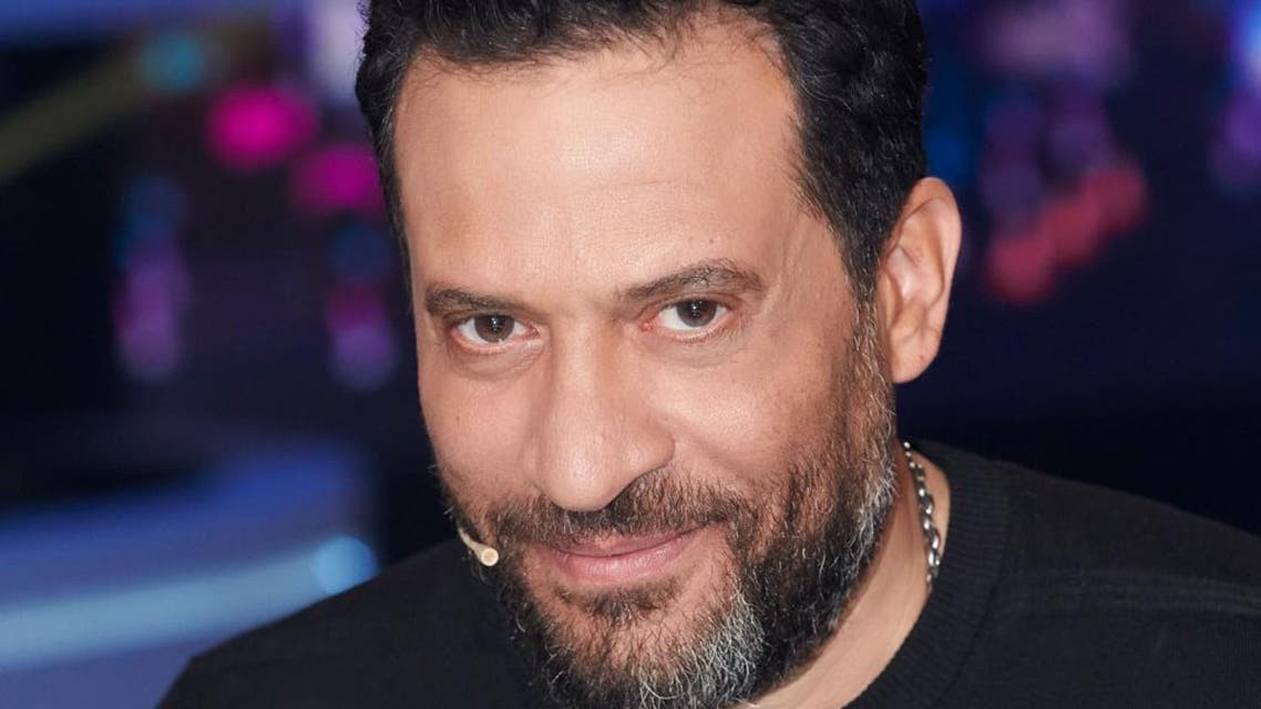 صور: بكاء ماجد المصري وإبنته في حفل عقد قرآنها