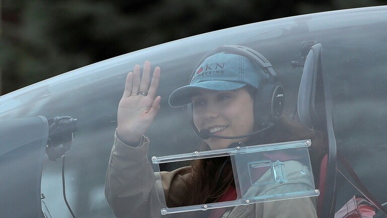 فيديو: الشابة "زارا رذرفورد" أصغر امرأة تطير بمفردها حول العالم