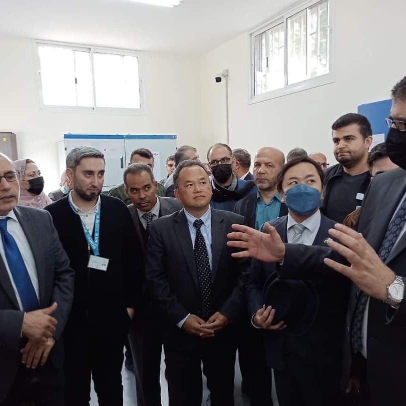 شاهد.. افتتاح مشروع الطاقة الشمسية في مستشفى غزة الأوروبي