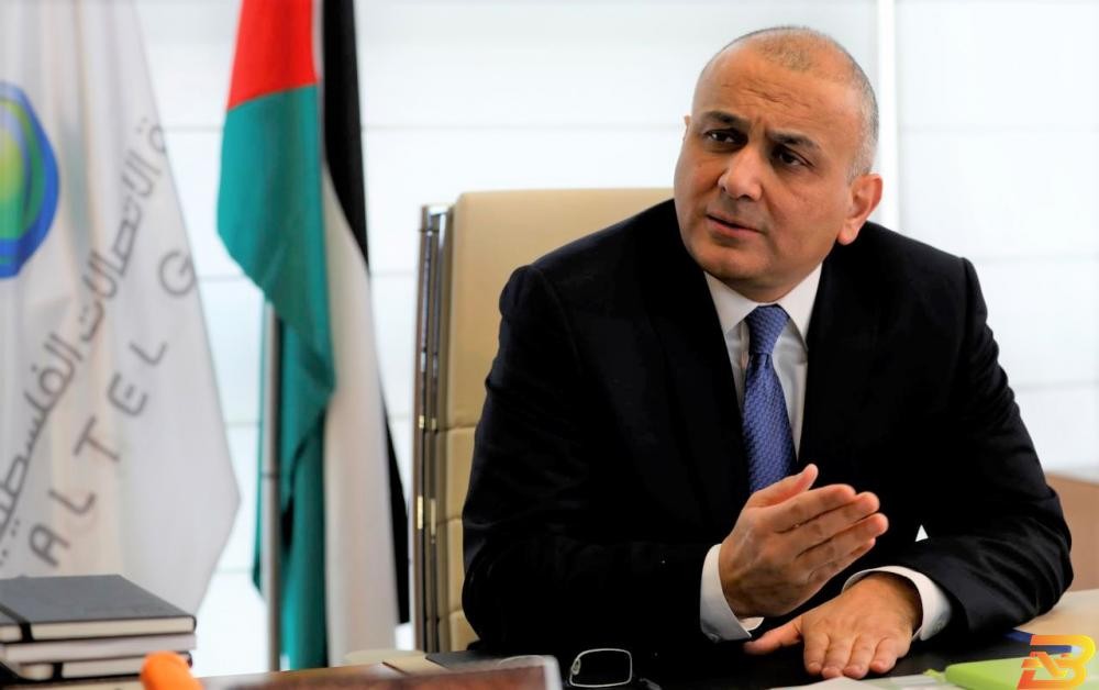 العكر يُقدم استقالته كرئيس تنفيذي لمجموعة الاتصالات الفلسطينية