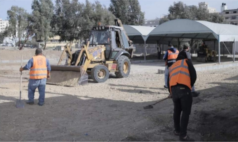 بلدية غزة تشرع بتطوير موقف سيارات السرايا