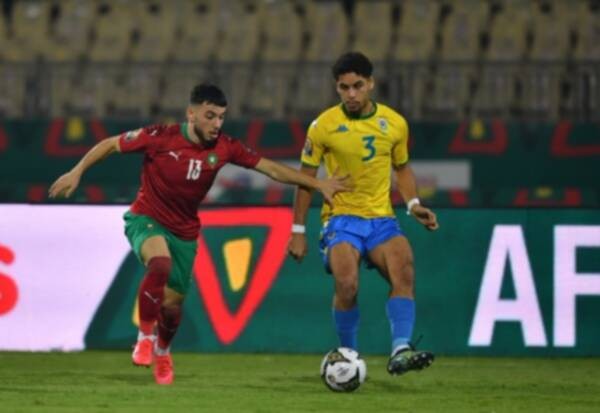 بالصور: المغرب يحسم الصدارة بتعادل شاق مع الجابون