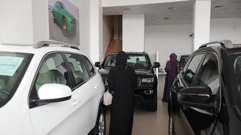 شاهد.. "دوس 6666" أغلى لوحة في المزاد الإلكتروني