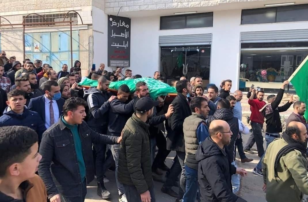 أهالي نابلس يُشيّعون جثمان القيادي بـ"حماس" حسام حنني
