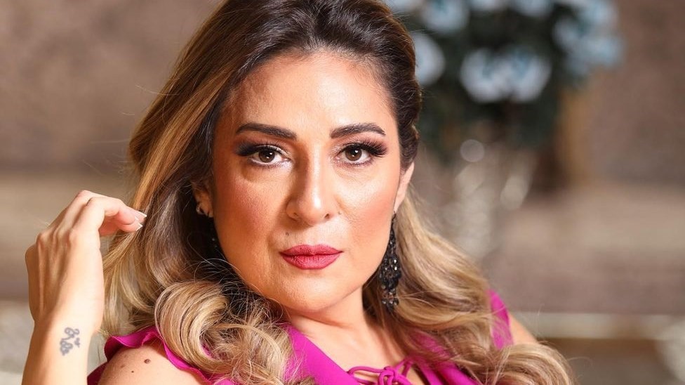 زوجة شريف منير تعود للتمثيل بعد غياب 20 عاماً