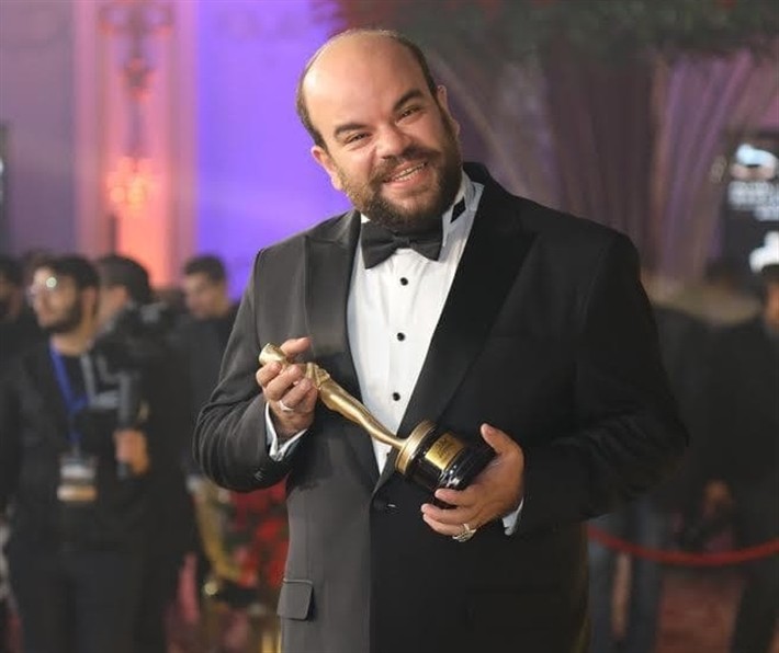 محمد عبد الرحمن "توتا": كنت بحلم أكون طيار واشتغلت في محطة بنزين