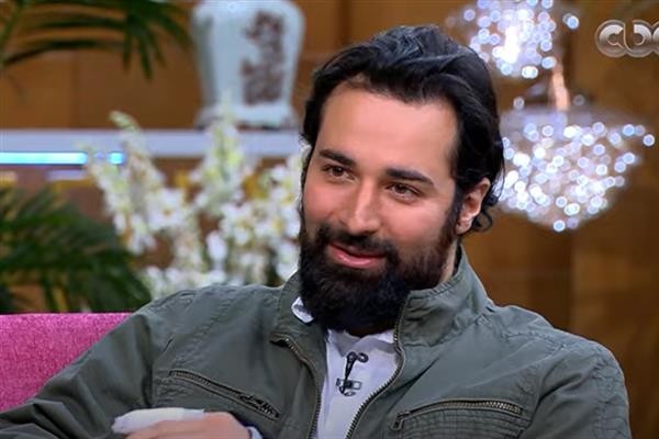 أحمد حاتم يعلن عن إصابته بفيروس كورونا