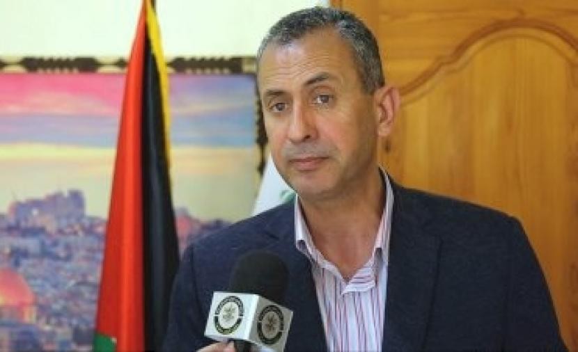 موسى يُطالب بتطبيق الحد الأدني للأجور في قطاع غزة