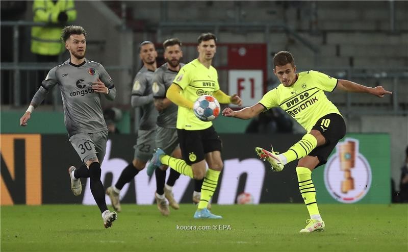 بالصور : دورتموند يخضع لمفاجآت الكأس.. وتأهل بوخوم وكارلسروه