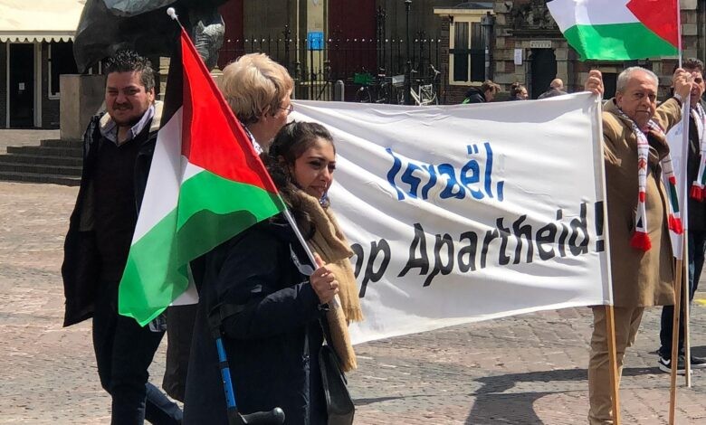 تركيا: وقفة تضامنية مع الأسير أبو حميد وأهالي النقب