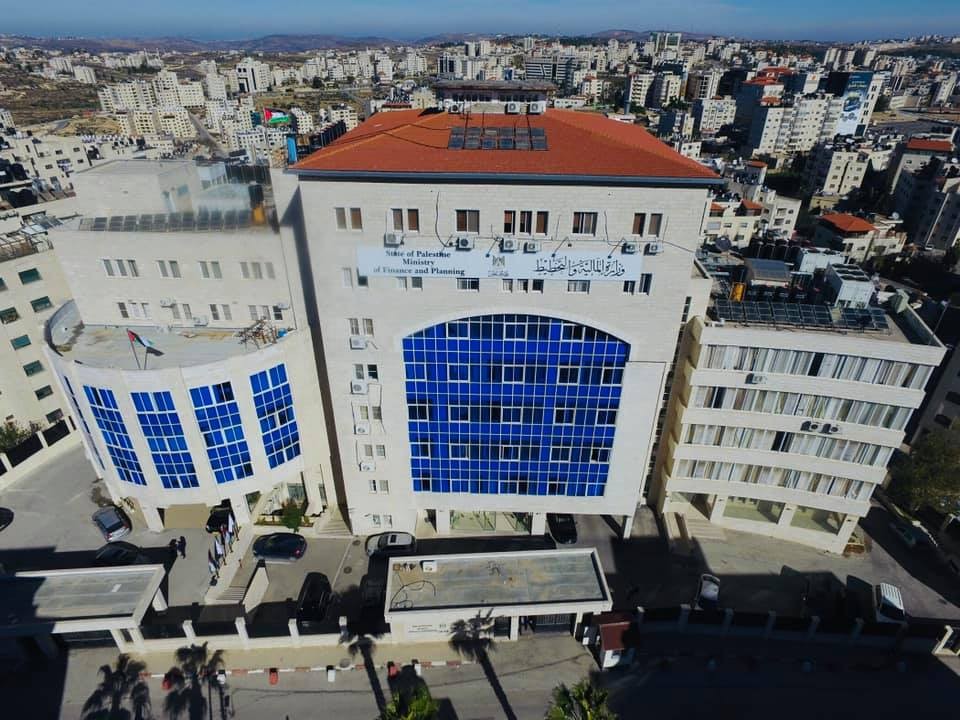 المالية تُعلن رد دعوى قضائية بقيمة 900 مليون دولار ضد منظمة التحرير والسلطة في أمريكا