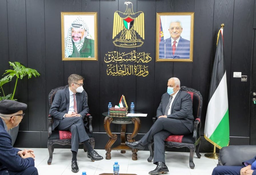 تفاصيل لقاء وزير الداخلية بممثل ألمانيا لدى فلسطين