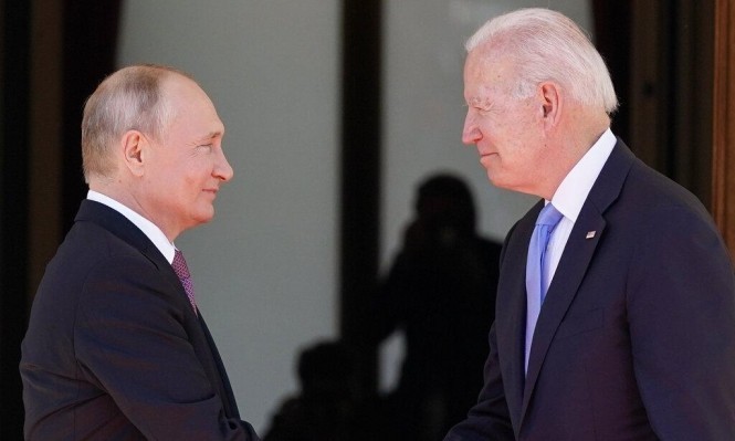 تفاصيل اتصال هاتفي بين بايدن وبوتين بشأن أزمة أوكرانيا