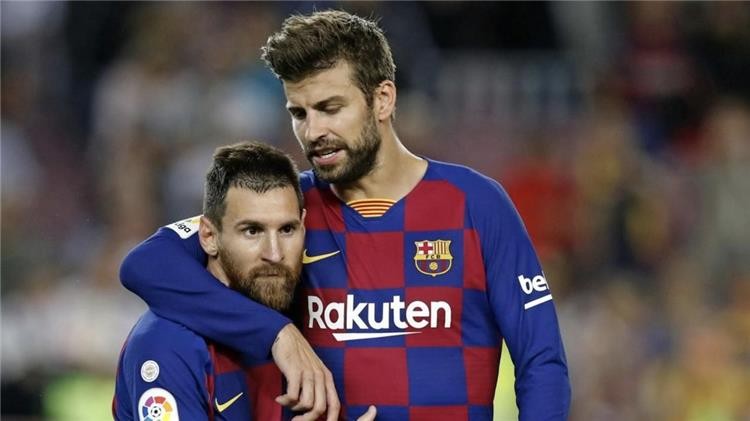 تفاصيل اتهام ميسي لبيكيه بالخيانة