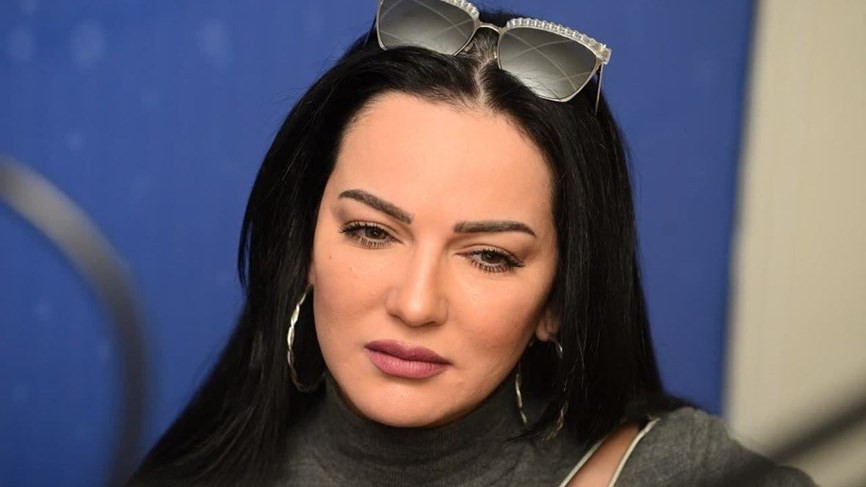 بالفيديو: الفنانة صفاء سلطان في إطلالتها الاولى بعد وعكتها الصحية