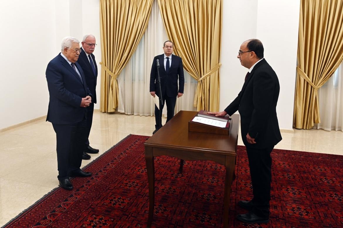 الشوملي يؤدي اليمين القانونية أمام الرئيس سفيرًا لدولة فلسطين لدى أنغولا