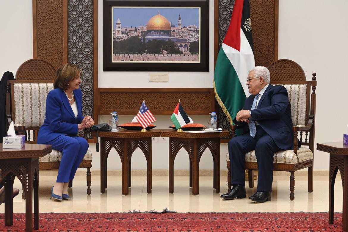هذا ما جاء في لقاء الرئيس عباس مع رئيسة مجلس النواب الأمريكي!