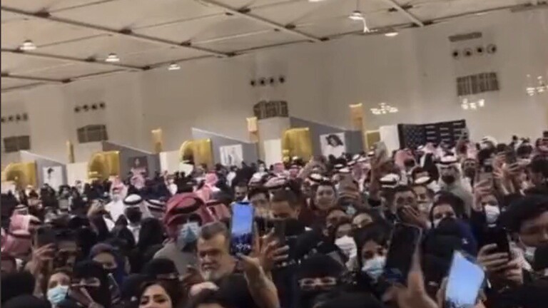 بالفيديو: كيف سيكون استقبال "الدجال"!.. استياء وغضب من مشهد استقبال حاشد لفاشنيستا كويتية بالسعودية