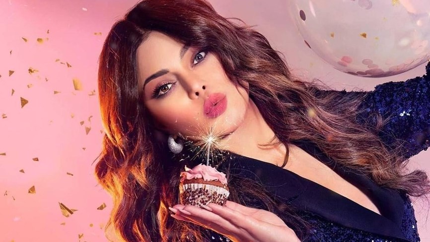 ووالدتها تلفت الأنظار في أحدث ظهور
