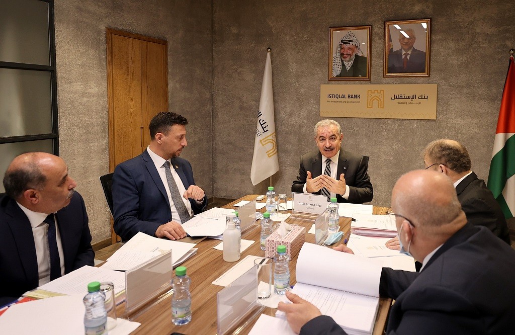 مجلس إدارة بنك الاستقلال للاستثمار والتنمية يعقد اجتماعه الأول 