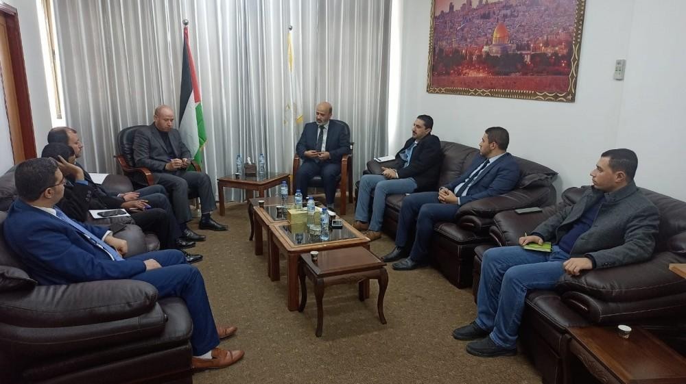 غزّة: وزارة الاقتصاد تجتمع مع وفد من النيابة العامة