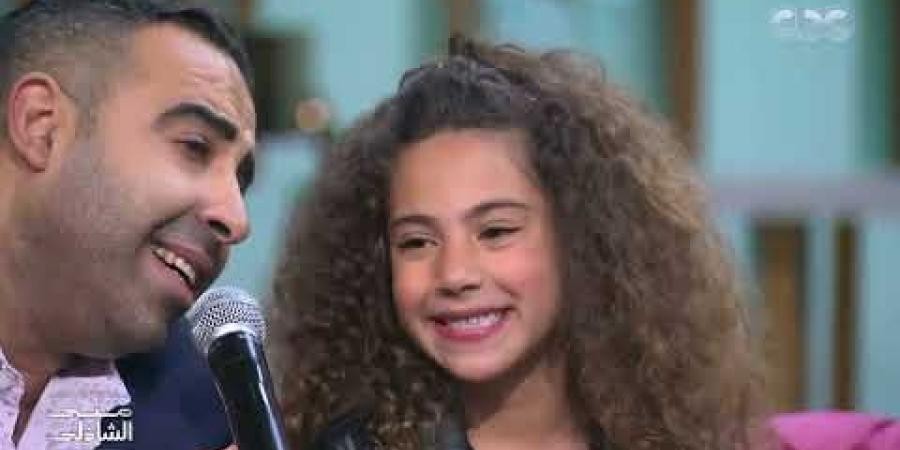 فيديو: محمد عدوية يغني لابنته "ست البنات"