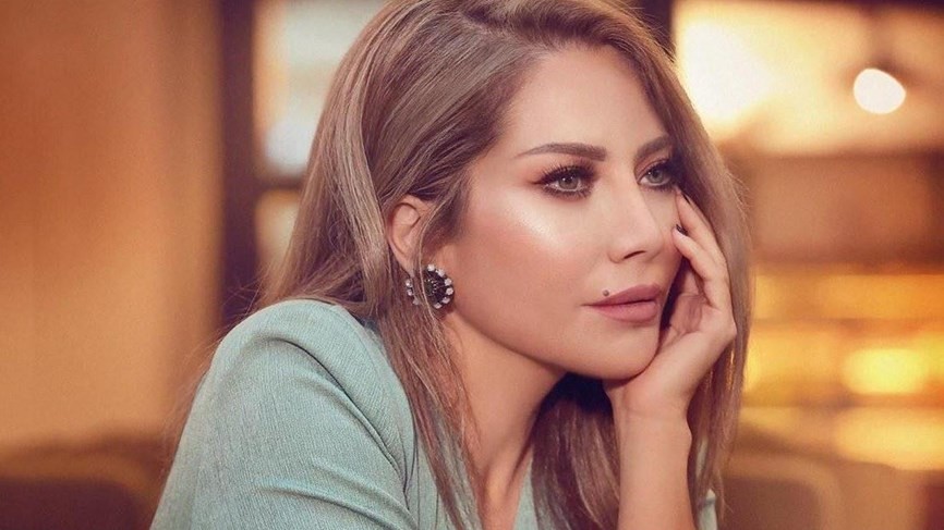 شاهد: وردة حمراء من النجمة سلافة معمار لهؤلاء النساء في يوم المرأة العالمي