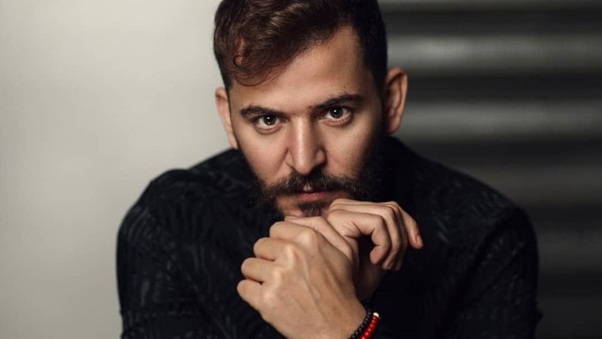 شاهد: الفنان حسام جنيد يعلن طلاقه رسميا من الممثلة امارات رزق