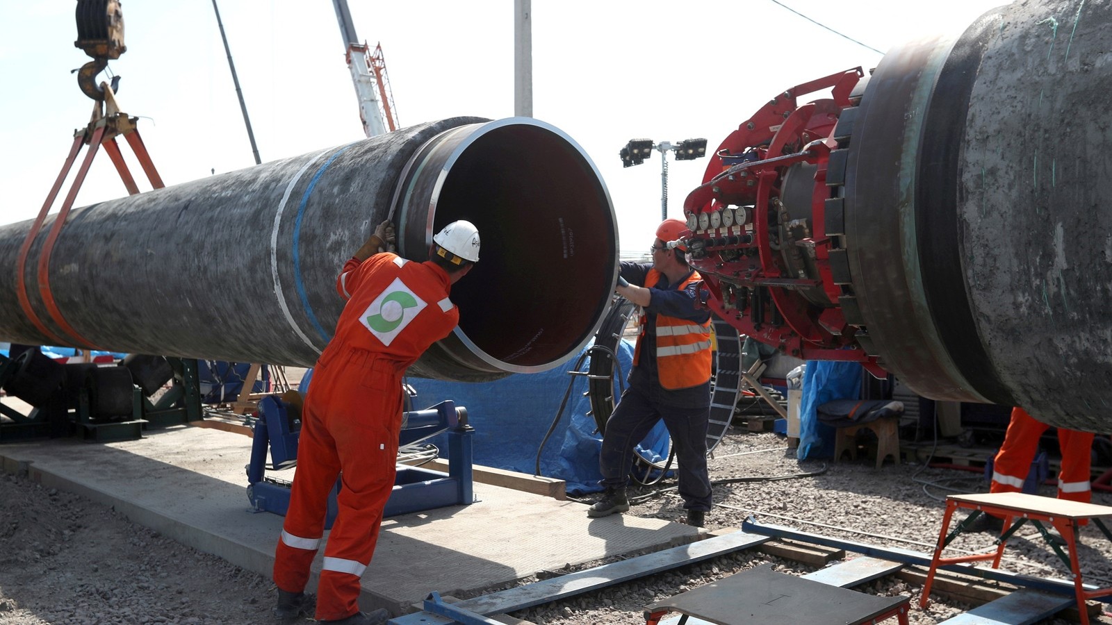 أسعار النفط تتحول للارتفاع مع بدء التعاملات الأوروبية