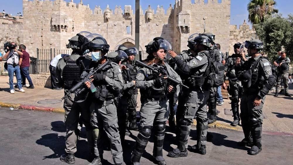 جيش الاحتلال يعتقل الفارين من الخدمة العسكرية