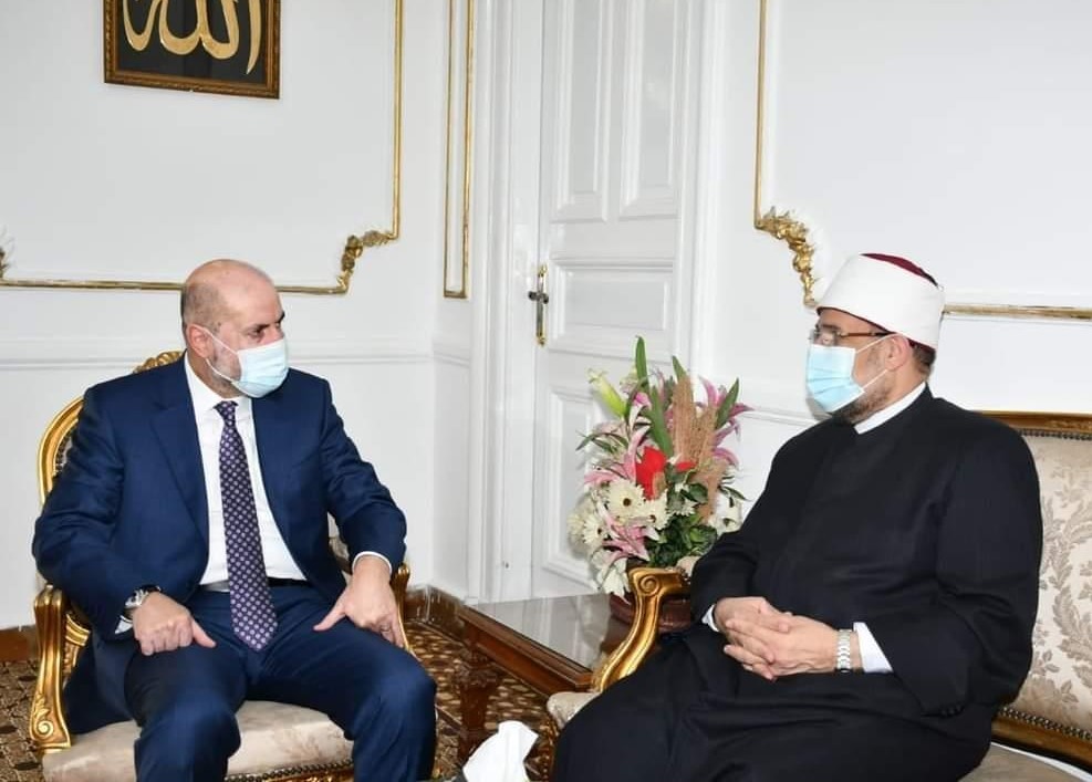 تفاصيل لقاء الهباش بوزير الأوقاف المصري بالقاهرة
