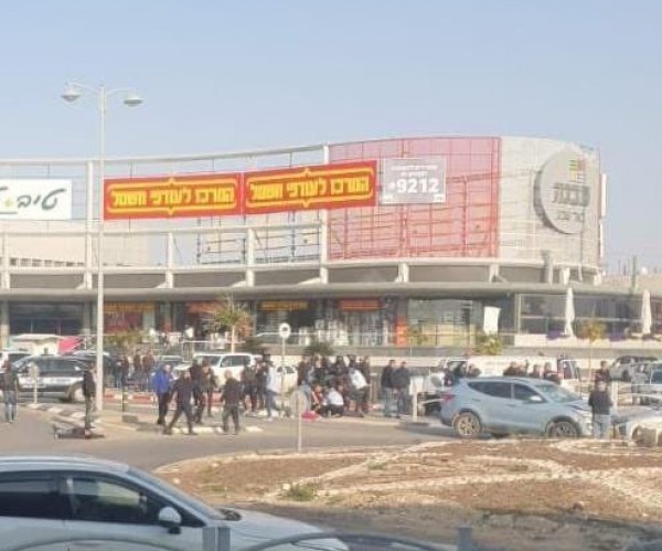 الكشف عن هوية منفذ عملية الطعن والدهس بالنقب