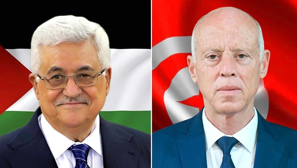 الرئيس عباس يُهنّئ نظيره التونسي بعيد الجمهورية