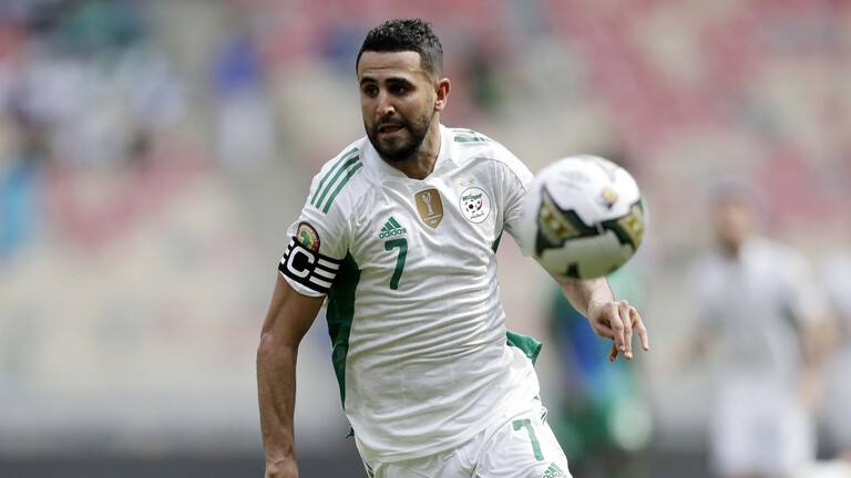 بحضور والدته.. الجزائر تدشن مسجدا تبرع بتكلفة إنشائه النجم العربي رياض محرز(صور )