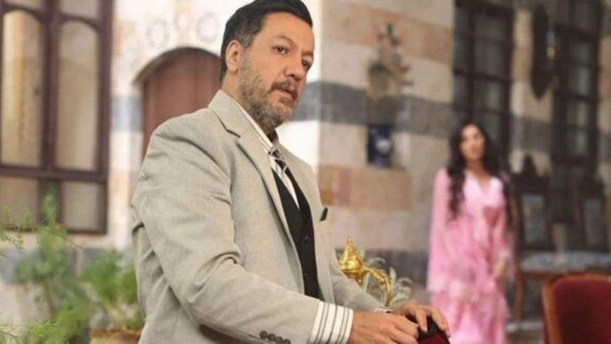 شاهد: الفنان وائل زيدان يرد على منتقدي "جوقة عزيزة"