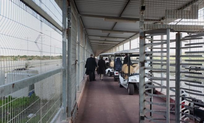 "سيتم فتحه فقط للحالات المرضية"