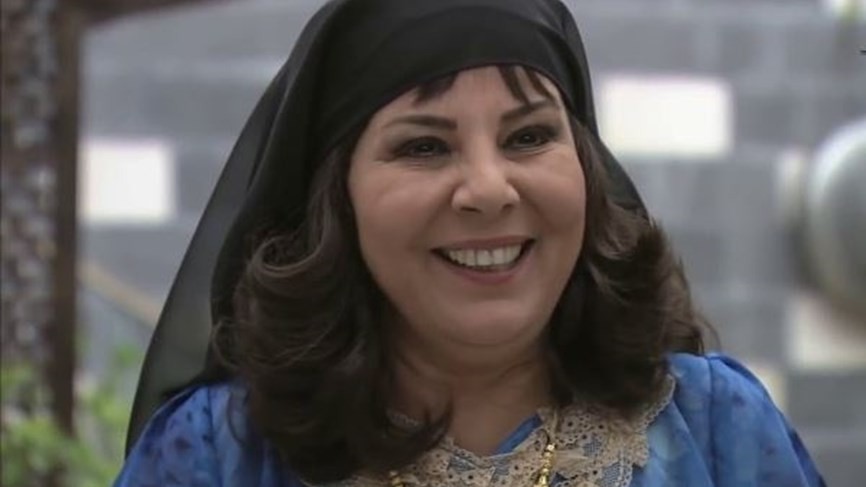 الممثلة أمانة والي.. غير مقتنعة بالحجاب و"في شي أهم"